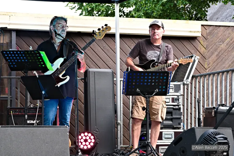 25-0Fête de la musique, BRETAGNE, Parc Ville Junguenay, Groupe CAMPUS601_210