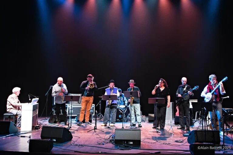 Lire la suite à propos de l’article Concert de Noël à Bleu Pluriel